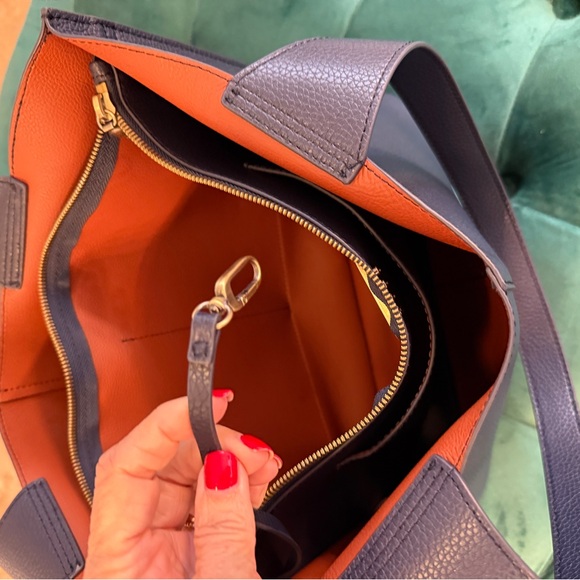 Gently Used HOBO Vida Tote Shoulder Bag Mood Índigo Micro Pebbled Leather - Picture 9 of 16